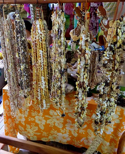 Vaitape market