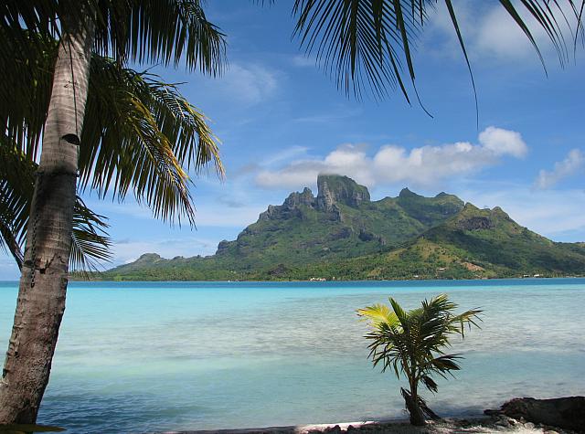 View of Bora Bora from our lunch motu