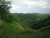 AZ048